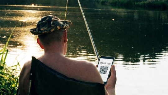 Bez papieru na ryby. Wędkarze załatwiają formalności w sieci