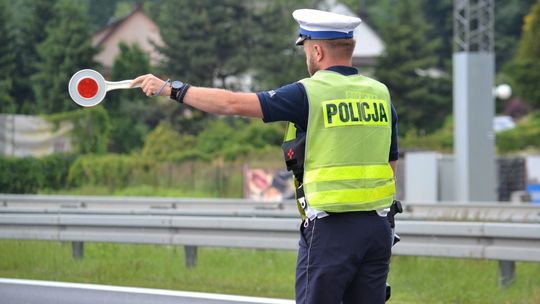 Stracił prawo jazdy, zanim zdążył je odebrać. Wszystko przez brawurę na drodze