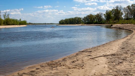 Deszcz wreszcie spadł, ale czy to koniec suszy? IMGW wydaje 100 ostrzeżeń hydrologicznych