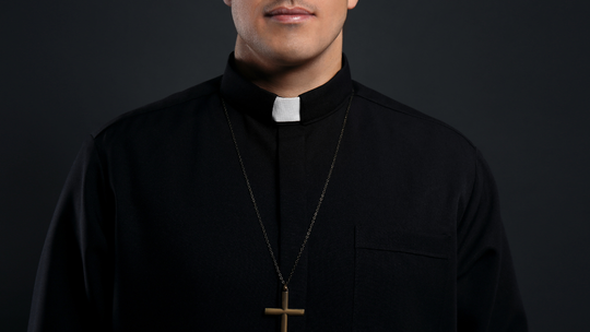 Ksiądz z dobrze uposażonymi kiwali skarbówkę. Na tyle oszukali Skarb Państwa