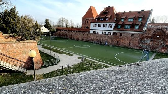 Futbol pod nosem Krzyżaków