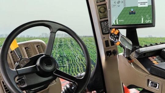 Nowy łup złodziei w regionie. Ile kosztuje utrata rolniczego GPS i jak chronić swój ciągnik