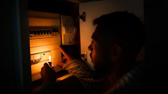 Trzeba być czujnym i gotowym na blackout? Praktyczne wskazówki po srogiej lekcji