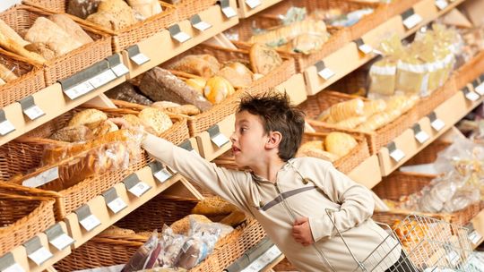 Pieczywo pod lupą: Fałszerstwa i brud w piekarniach wyszły na jaw