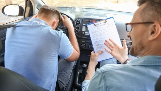 Kompromitacja podczas egzaminów na prawo jazdy. Kursanci wpadali w pułapkę jednego pytania