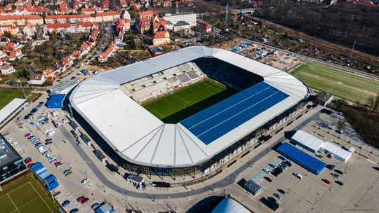 Już jest. Dach nad Stadionem Miejskim w Szczecinie