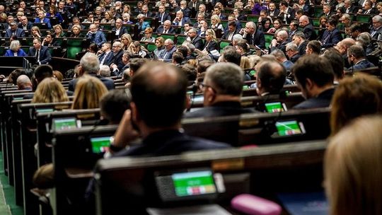 Kto nie przychodzi do pracy? Posła PiS na posiedzeniach Sejmu nie zobaczysz