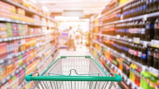 Rewolucja cenowa w sklepach. Rząd planuje ogromne podwyżki podatków od alkoholu i cukru