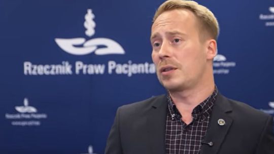 Śmiercionośne cudowne kuracje z sieci: przerażający raport o skali medycznego zakłamania w Polsce