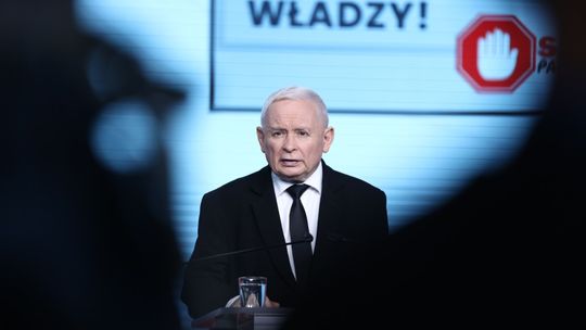 Wydali więcej niż im zwrócą. PiS wciąż czeka na decyzje i wyliczenia Państwowej Komisji Wyborczej