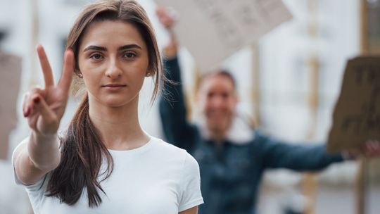 PiS po kłótniach traci w nowym sondażu. Zaskoczenie na prawicy