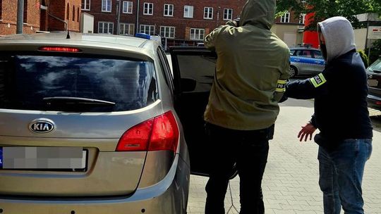 Po skoku na lombard wpadł. I to nie sam
