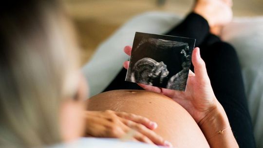 Wytyczne dla szpitali, aby nie mogły odmówić aborcji kobiecie