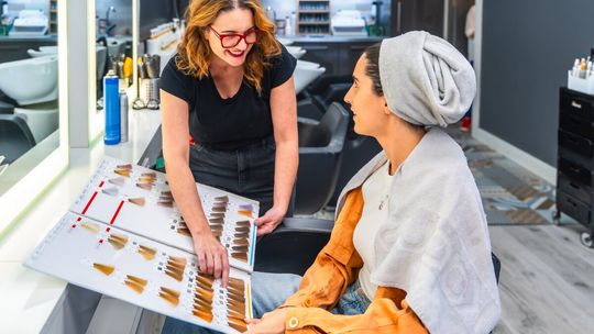 Przyszłość zawodów manualnych i medycznych – dlaczego AI to wsparcie, a nie zagrożenie