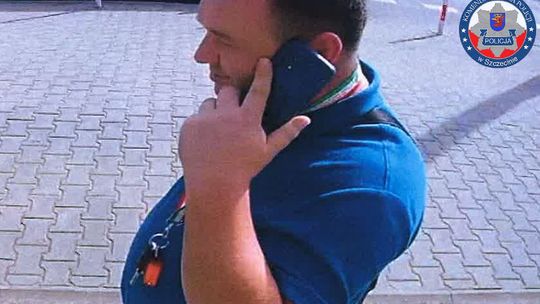 Papa Smerf poszukiwany przez policję. Wypłacał cudze pieniądze
