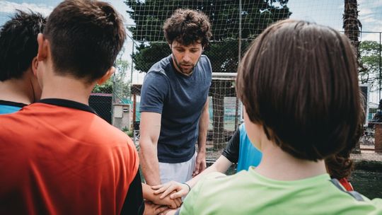 Pieniądze na wakacje dla młodzieży. Sprawdź jak dostać dofinansowanie na letni wyjazd w 2026 roku