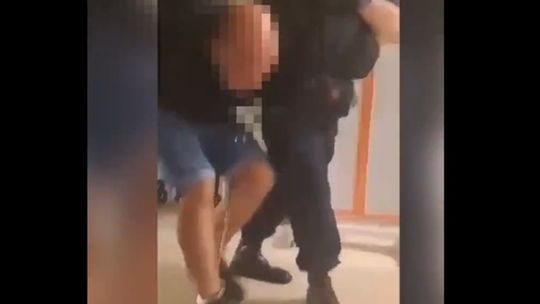 Tak pijany burmistrz po spowodowaniu kolizji uciekał przed policjantami [WIDEO]