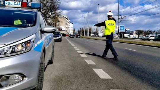 Pijany nie zatrzymał się do kontroli. Pościg!