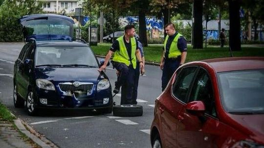 Policjanci mieli stłuczkę? Nie, to była raczej nietypowa interwencja