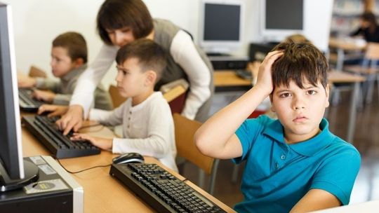 Cyfrowa rewolucja w polskich szkołach. Dlaczego Zachód nagle wycofuje tablety z klas lekcyjnych Cyfrowa rewolucja w polskich szkołach. Dlaczego Zachód nagle wycofuje tablety z klas lekcyjnych