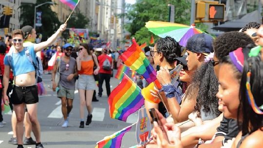 Polska idzie śladem Rosji? Rząd podsyca nienawiść do osób LGBT+