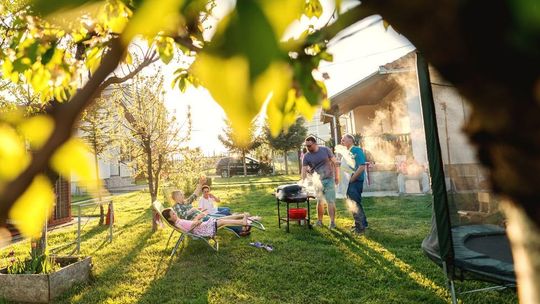 Prognoza pogody na majówkę. Słońce, opady, burze, zmienna temperatura