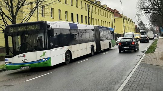 Przedświąteczne korki dokuczają nie tylko kierowcom