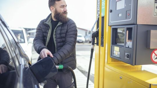 Rzecznik praw obywatelskich puka do drzwi Orlenu. Zapyta o ceny paliw