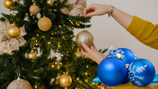 Świat kupuje polskie bombki. A w kraju kupujemy chińskie Świat kupuje polskie bombki. A w kraju kupujemy chińskie