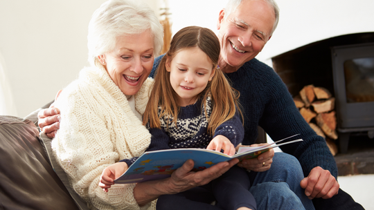 Święto naszych babć i dziadków. Jak sprawić im przyjemność? Święto naszych babć i dziadków. Jak sprawić im przyjemność?