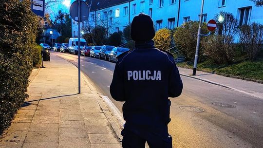 Szantażował, że opublikuje nagie zdjęcia. Żądał pieniędzy