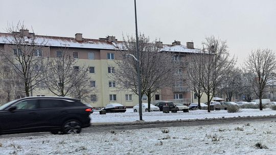 Szczecin w lodowej pułapce: Rekordowa liczba rannych i paraliż miasta Szczecin w lodowej pułapce: Rekordowa liczba rannych i paraliż miasta