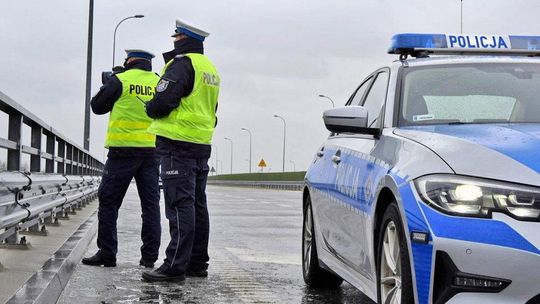 Szokujący finał kontroli drogowej. Ukarany kierowca wysłał policjantom maila