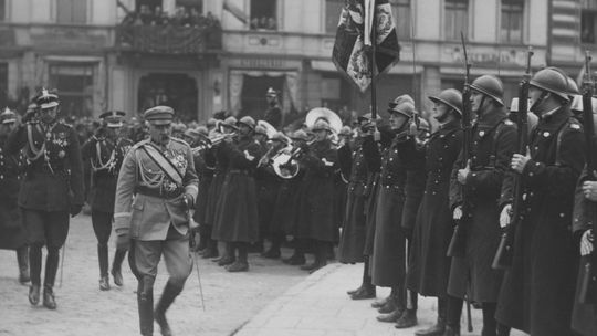 Pierwsze obchody święta 11 listopada. Marszałek Piłsudski tego dokonał [FOTO]