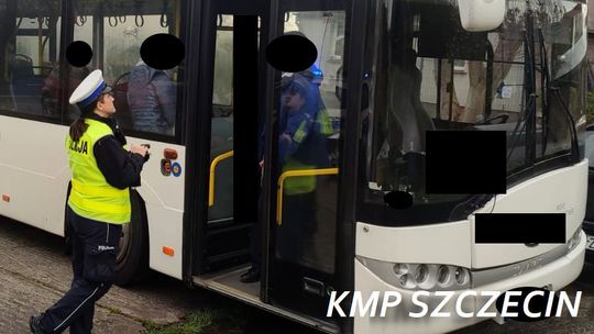 Taki był pijany, że zasnął za kierownicą autobusu