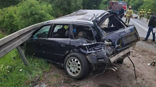 Samochód ciężarowy i osobówka nie wyminęli się na drodze Kierowca audi w szpitalu