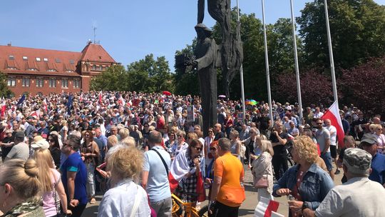 Tłumy w Szczecinie, tłumy w Warszawie. Mieszkańcy regionu wspierają Marsz 4 czerwca