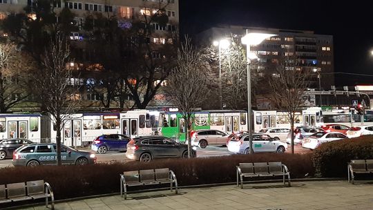 Tramwaje jeżdżą tyłem! Zamknięte ulice. Zmiana ruchu