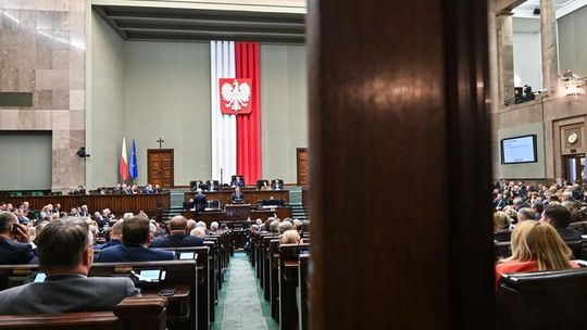 Tym razem posłowie odczują finansowo. Chodzi o obecność w Sejmie