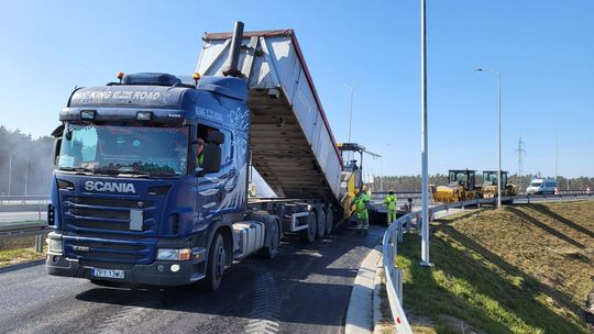 Utrudnienia w ruchu, ze względu na roboty bitumiczne