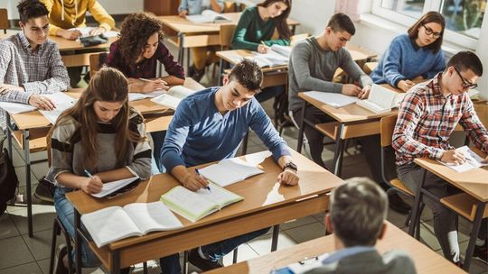 Znajdź szczecińskie szkoły ponadpodstawowe w rankingu. LO z naszego miasta na podium [RANKING]