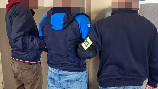 Wielokrotny oszust zatrzymany. Dostał 31 zarzutów i już siedzi Wielokrotny oszust zatrzymany. Dostał 31 zarzutów i już siedzi
