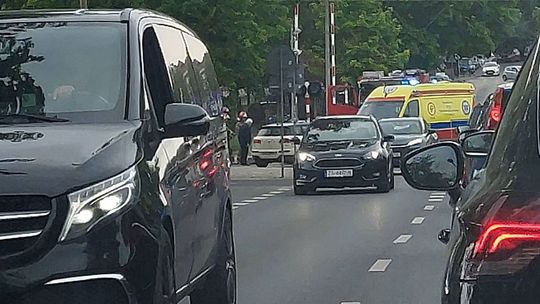Wypadek na Jagiellońskiej i Twardowskiego. Jedna osoba poszkodowana Wypadek na Jagiellońskiej i Twardowskiego. Jedna osoba poszkodowana