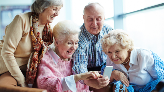 Z tym dokumentem seniorzy zapłacą mniej. Wystarczy go mieć Z tym dokumentem seniorzy zapłacą mniej. Wystarczy go mieć