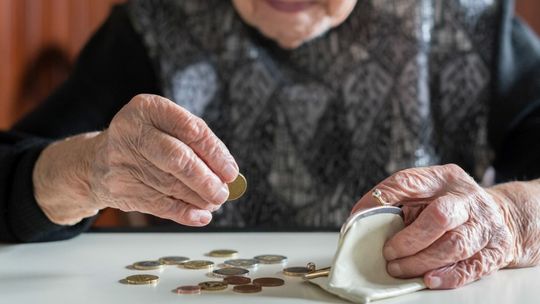 Za tak głodową emeryturę bez pomocy nikt nie przeżyje