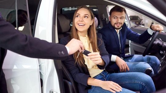 Nie kupujemy samochodów lecz częściej je wypożyczamy