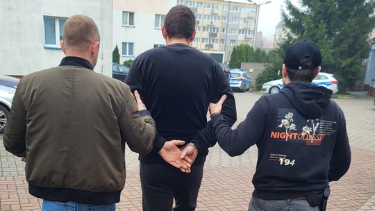 Zlecił mu zniszczenie samochodu marki Audi. Wpadli obydwaj