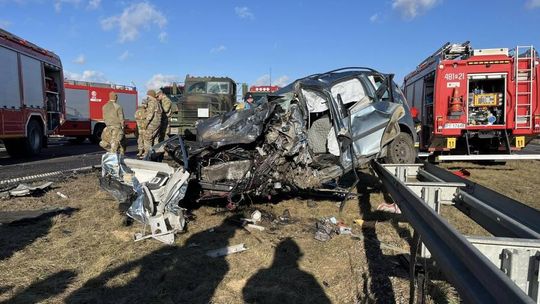 Senior pojechał pod prąd. Tragiczne zakończenie [ZDJĘCIA]