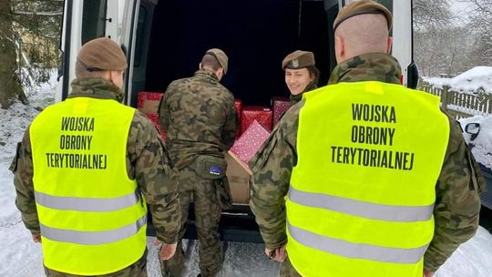 Żołnierze z 14 Zachodniopomorskiej Brygady Obrony Terytorialnej zawiozą paczki weteranom Września’39.