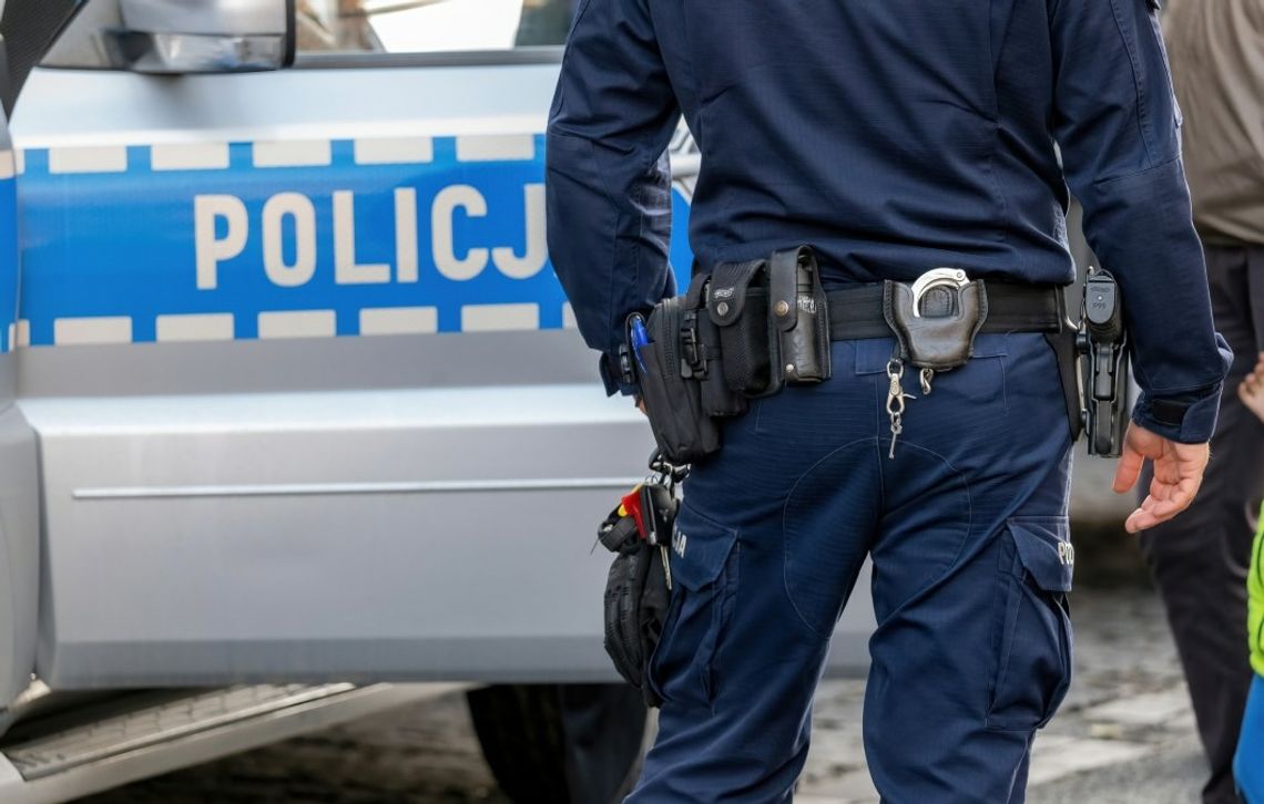 O ojcostwo podejrzewali mnóstwo policjantów. Oficjalnie dementują